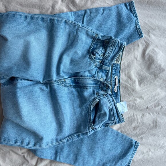 Levis size 24 high loose taper jeans - Picture 3 of 4